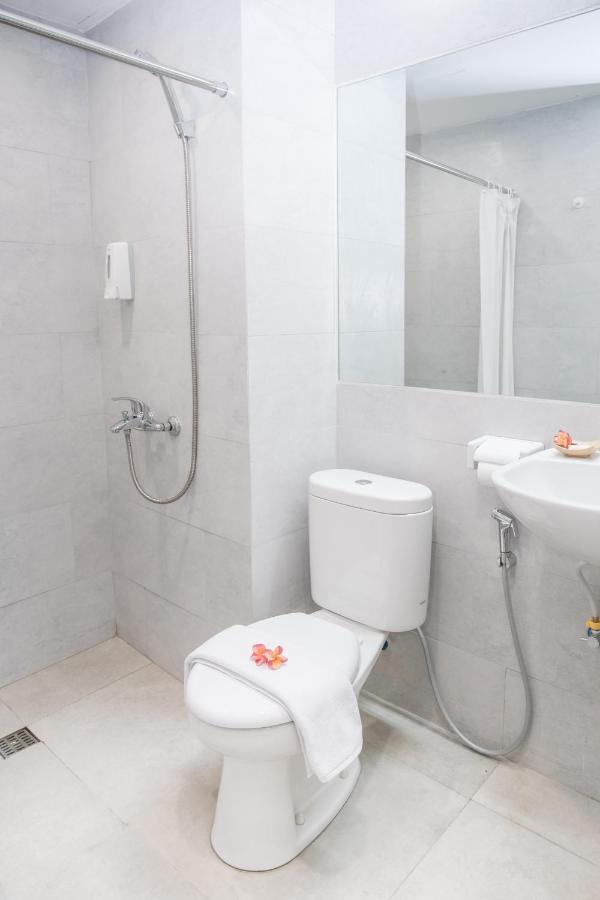 S101 Hotels Semarang Exterior foto